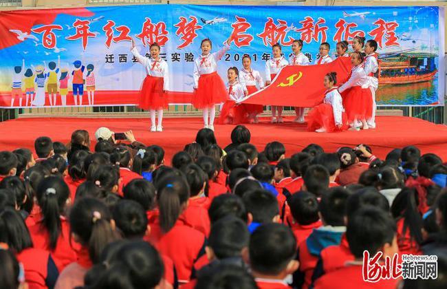 当大学生遇见顽皮爸妈,一时搞不懂谁才是年轻人,网速也太快了!